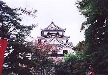 hikone-castle2.jpg